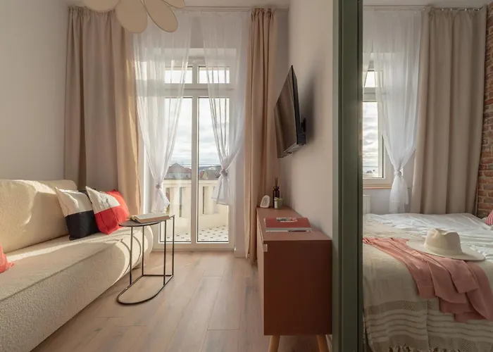 Amber Comfort Z Tarasem